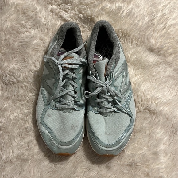 New Balance Fresh Foam Sneakers - Picture 2 of 4